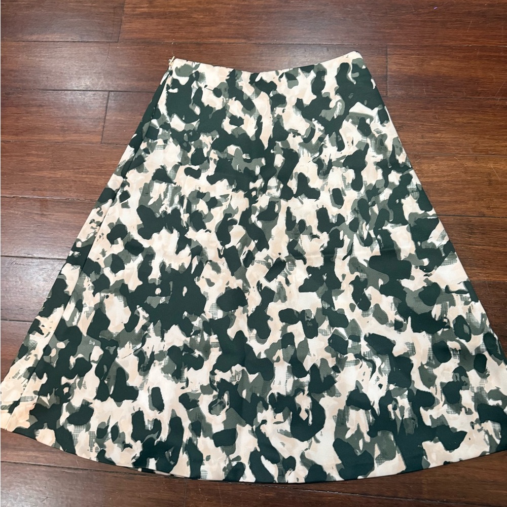 HM skirt